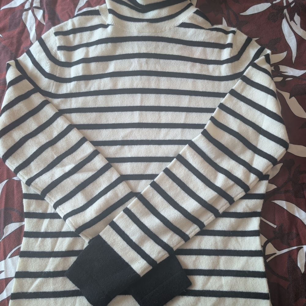 Pure Collection Cashemere Striped Black and White Turtleneck Sweater - Picture 3 of 6